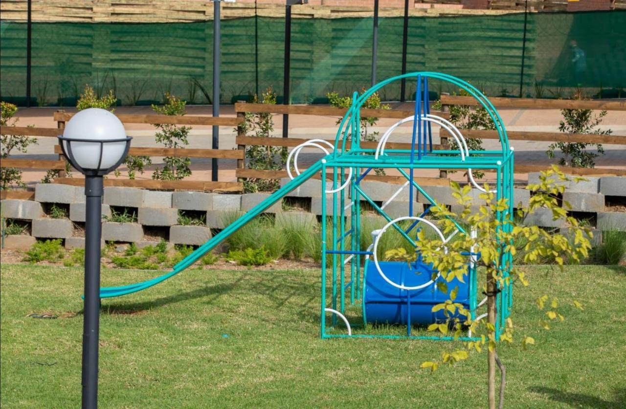 The Blyde Riverwalk Estate, Crystal Lagoon, Pretoria East 外观 照片
