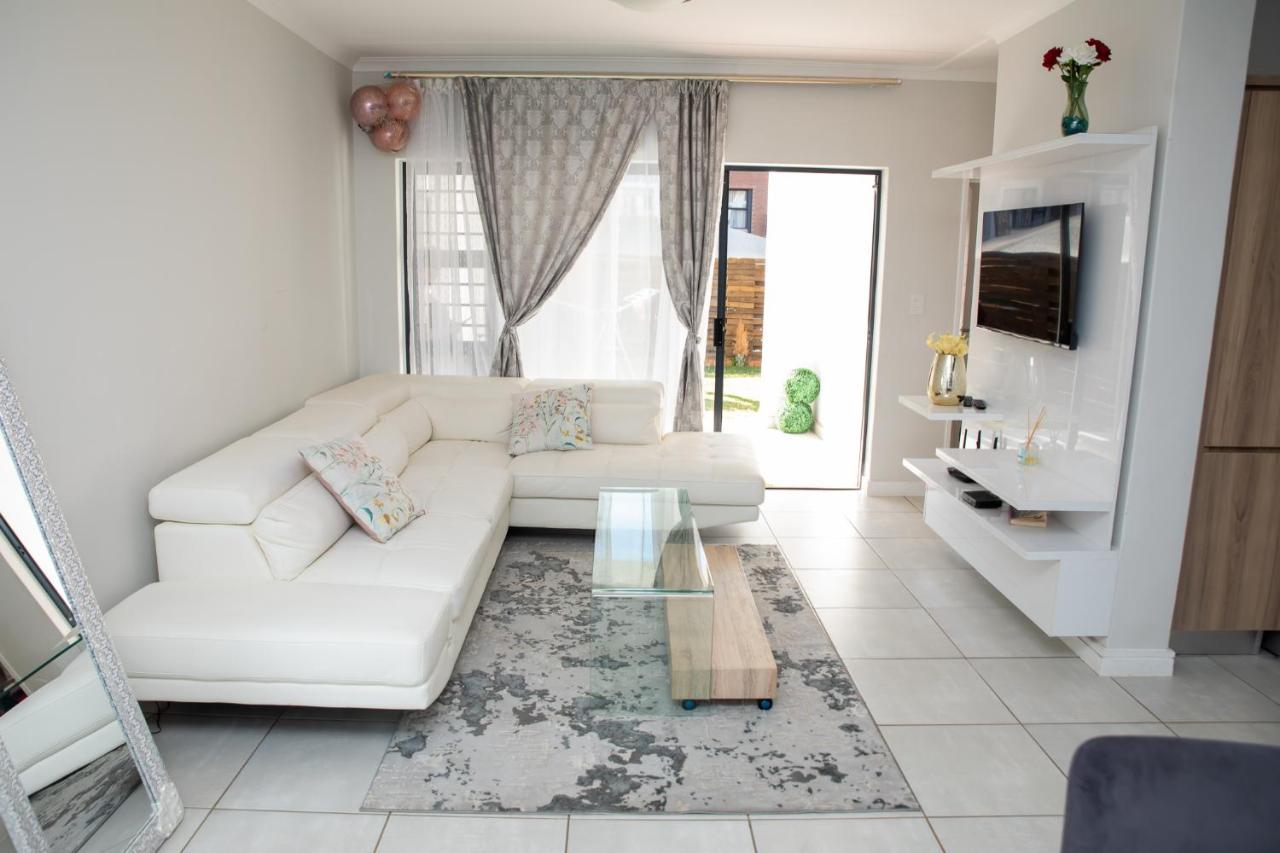 The Blyde Riverwalk Estate, Crystal Lagoon, Pretoria East 外观 照片